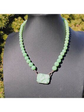 Vtg Art Deco Apple Green Peking Glass Bead Pendant Necklace 15" Sterling Silver
